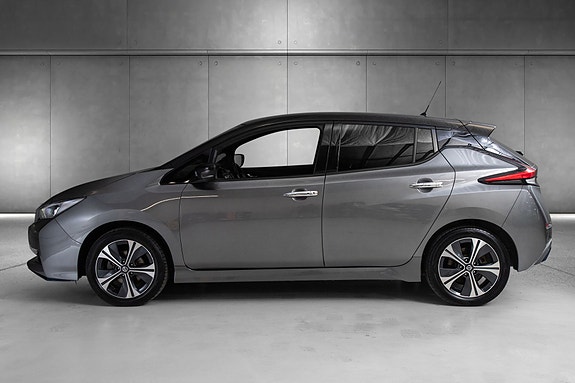Nissan Leaf 4 of 21