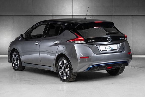 Nissan Leaf 6 of 21