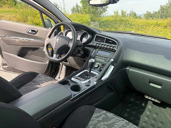 Peugeot 3008 15 of 20