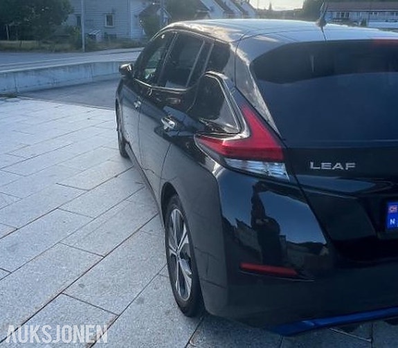 Nissan Leaf 10 of 30