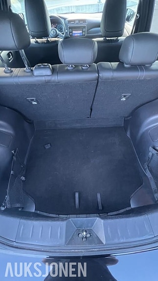 Nissan Leaf 26 of 30