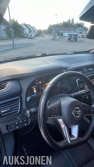 Nissan Leaf 12 of 30