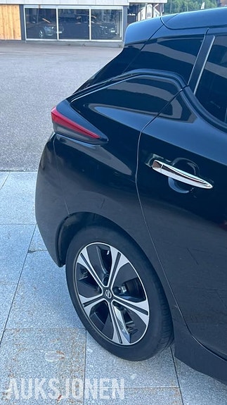 Nissan Leaf 16 of 30