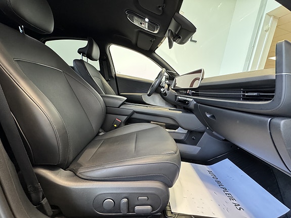 Hyundai Ioniq 6 13 of 27