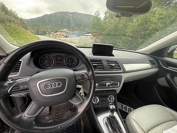 Audi Q3 7 of 15
