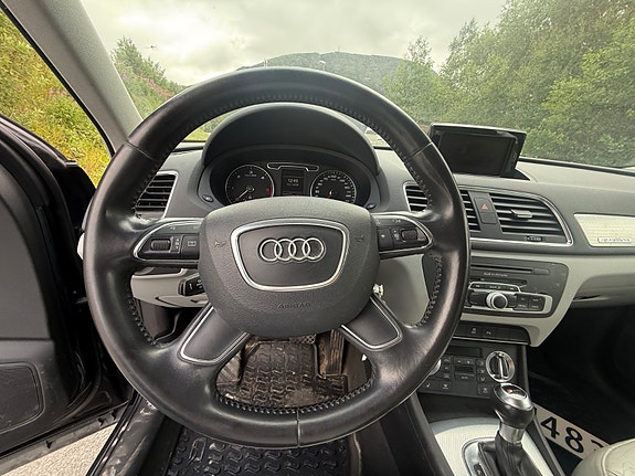 Audi Q3 10 of 15