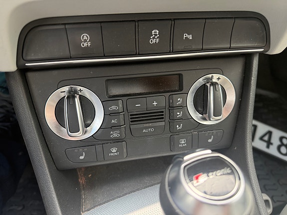 Audi Q3 12 of 15