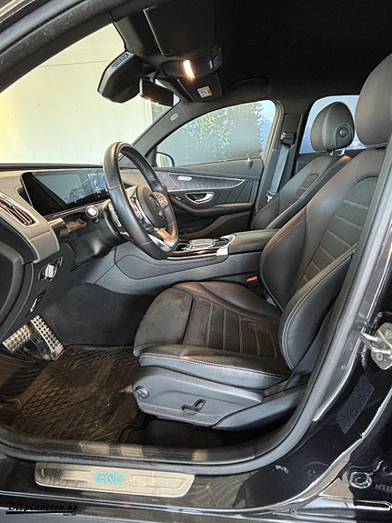 Mercedes-Benz EQC400 15 of 23