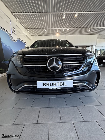 Mercedes-Benz EQC400 12 of 23