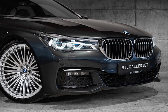 BMW 3 of 5