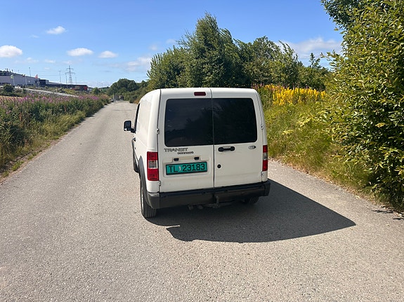 Ford Transit Connect 5 of 5