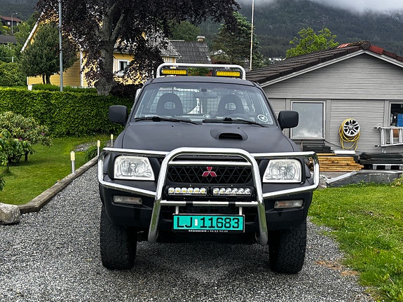 Mitsubishi L200 3 of 5