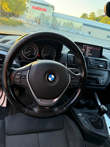 BMW 116i 16 of 30