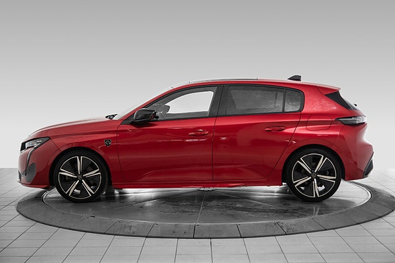 Peugeot 308 2 of 5