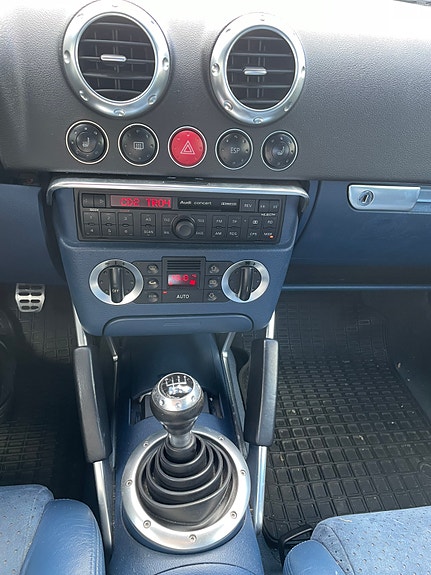 Audi TT 9 of 19