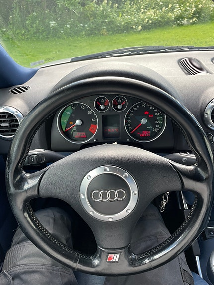 Audi TT 10 of 19