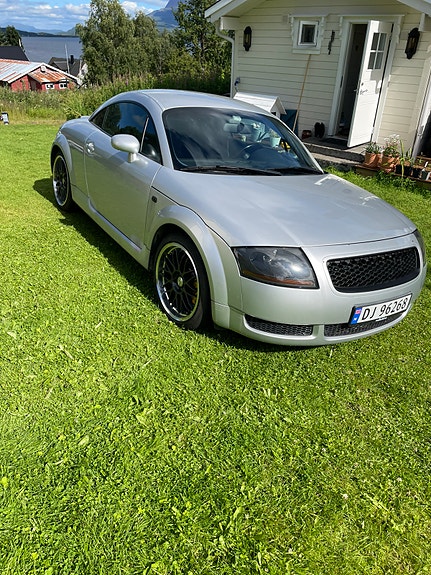 Audi TT 3 of 19