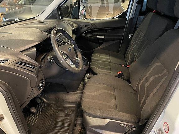 Ford Transit Connect 5 of 5