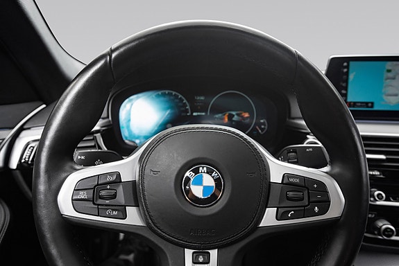BMW 5-Serie 16 of 30