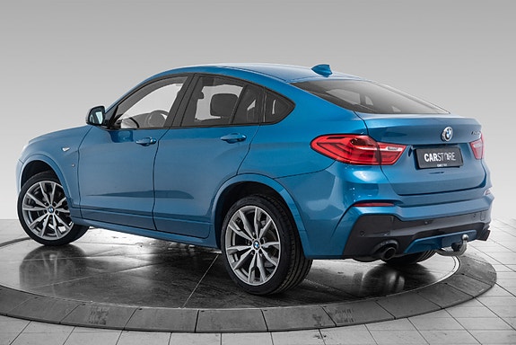 BMW X4 M 3 of 5