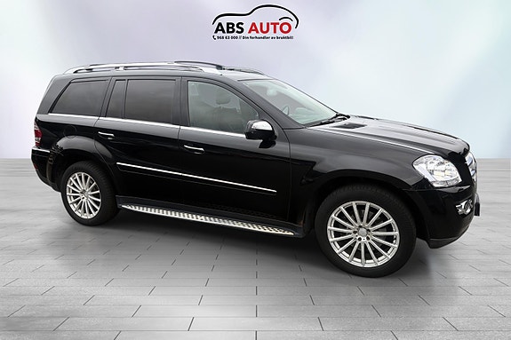 Mercedes-Benz GL320 4 of 5