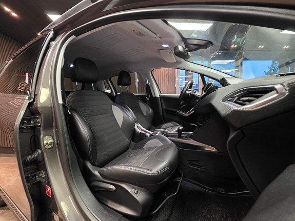 Peugeot 2008 10 of 28