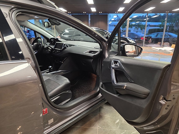 Peugeot 2008 9 of 28