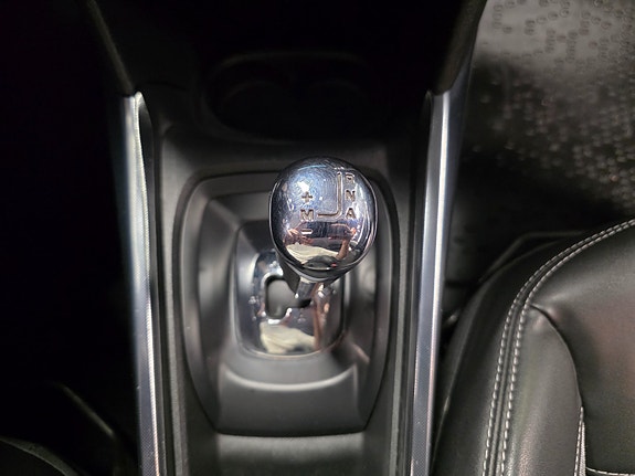 Peugeot 2008 25 of 28