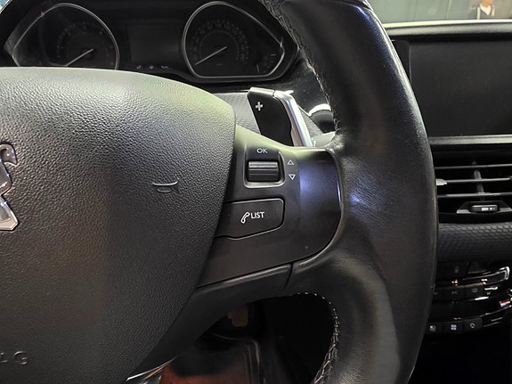 Peugeot 2008 21 of 28