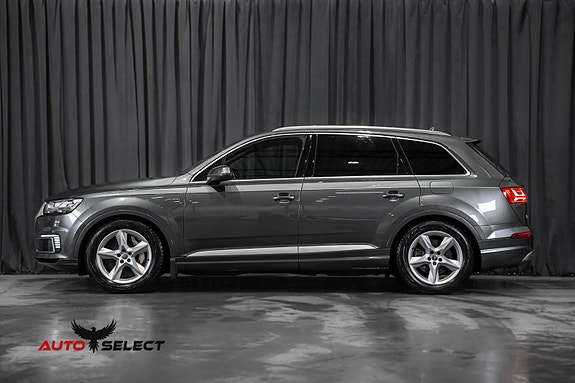 Audi Q7 8 of 30