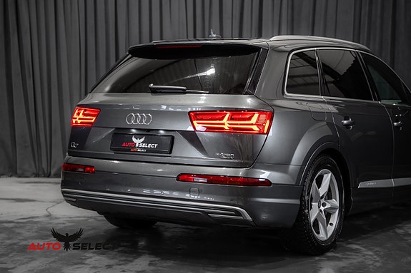 Audi Q7 17 of 30