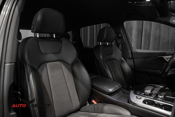 Audi Q7 27 of 30