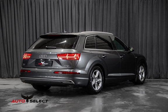 Audi Q7 18 of 30