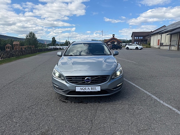 Volvo V60 3 of 5