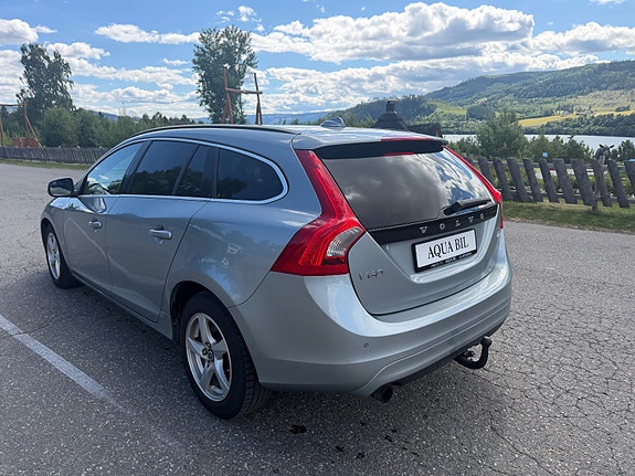 Volvo V60 6 of 17