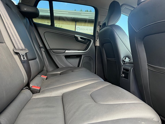 Volvo V60 9 of 17