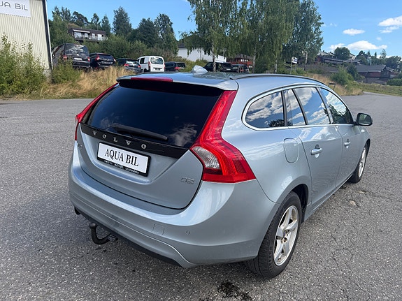 Volvo V60 8 of 17