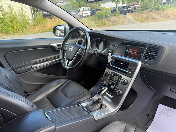 Volvo V60 13 of 17