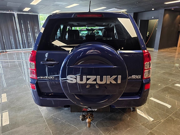 Suzuki Grand Vitara 5 of 5