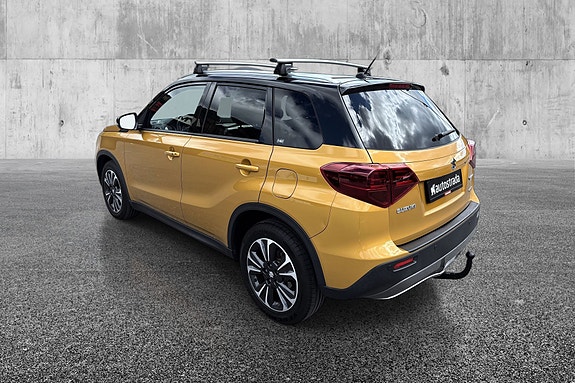 Suzuki Vitara 3 of 16