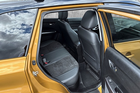 Suzuki Vitara 10 of 16