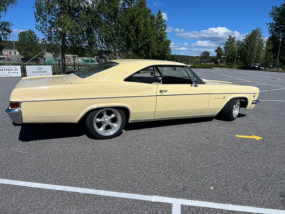 Chevrolet Impala 5 of 5