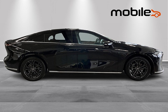 Mazda 6e 2 of 5
