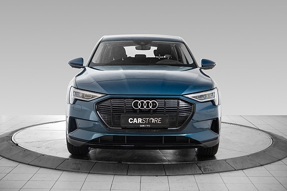 Audi e-tron 5 of 5