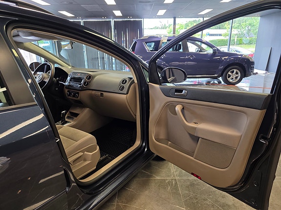 Volkswagen Golf Plus 9 of 30