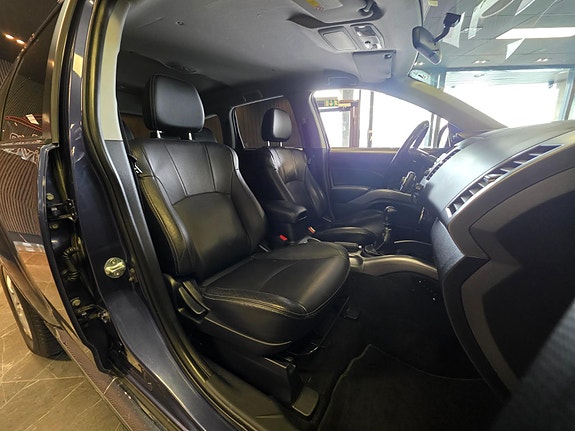 Citroen C-Crosser 10 of 30
