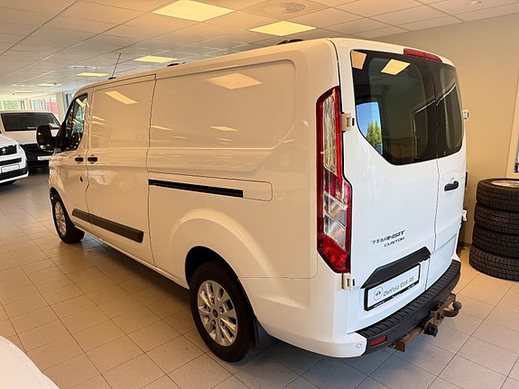 Ford Transit Custom 19 of 26