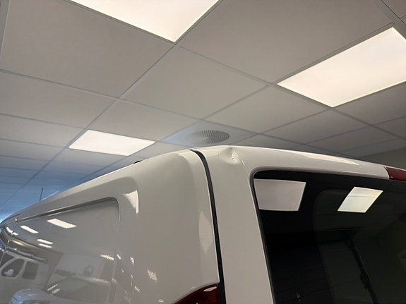 Ford Transit Custom 18 of 26
