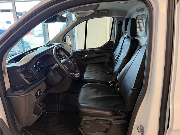 Ford Transit Custom 6 of 26