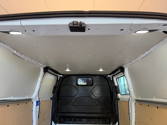 Ford Transit Custom 25 of 26
